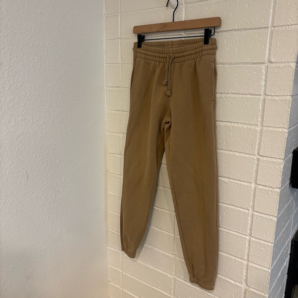Aritzia Pants - Aritzia TNA cozy af fleece sweatpants in tan